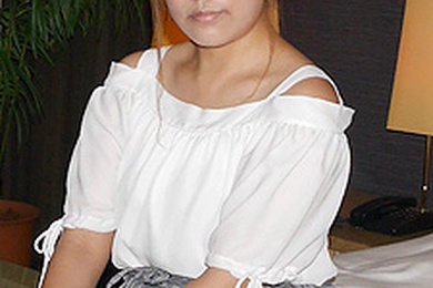 服装店店员首次尝试AV拍摄 山田梨花子