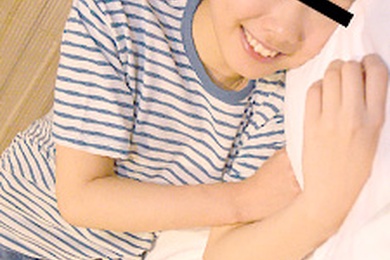 穿着睡衣的夜晚～第一次和男朋友一起过夜～里中美纪