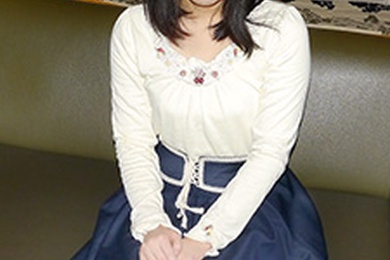 我申请AV工作是因为我缺钱而且无法控制自己的性欲。有村安娜